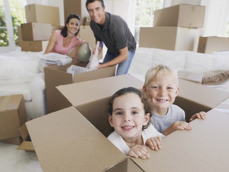 Packing boxes and wrapping materials for a move in Stockwell