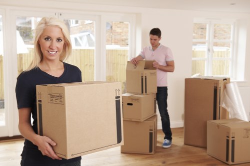 Commercial packing boxes and archive cartons for Stockwell businesses